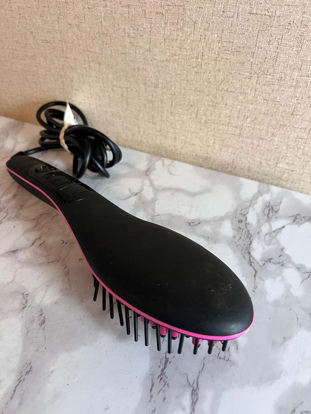 Simply Straight Ceramic Hair Straightener Brush Model SSMC4